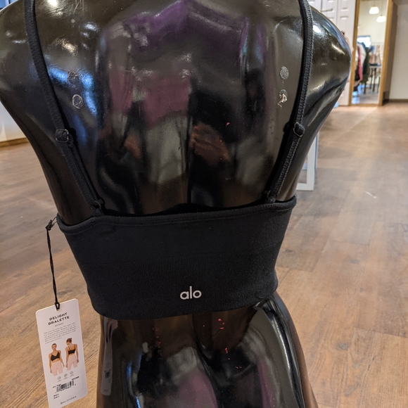 Alo Yoga Delight Bralette Black BNWT - Picture 2 of 2